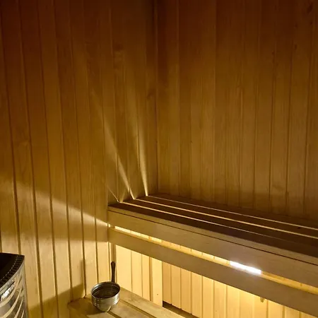 Icon Penthouse With Sauna And Jacuzzi アパート *